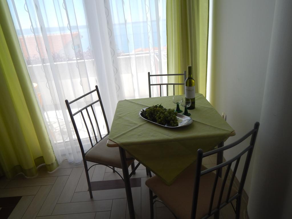 Apartments Sofija Podstrana Esterno foto