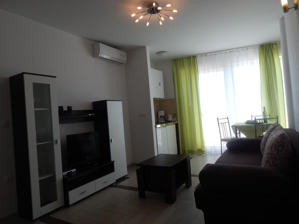 Apartments Sofija Podstrana Esterno foto
